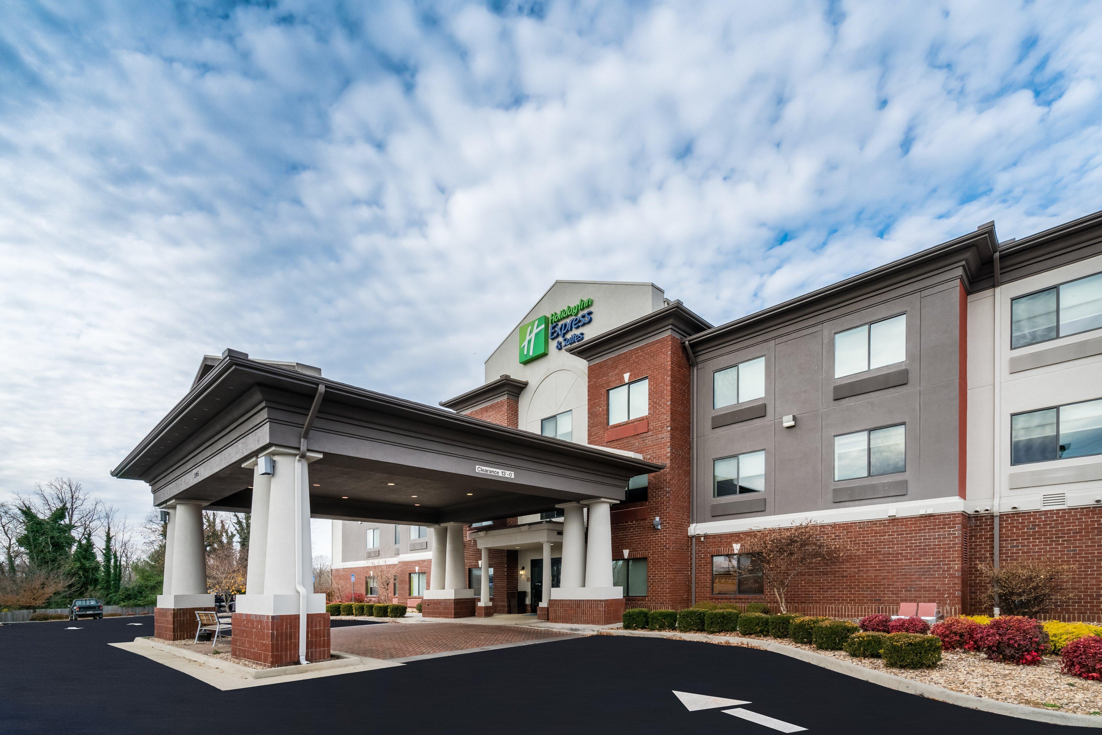 Holiday Inn Express & Suites Rocky Mount Smith Mountain Lake By Ihg Kültér fotó